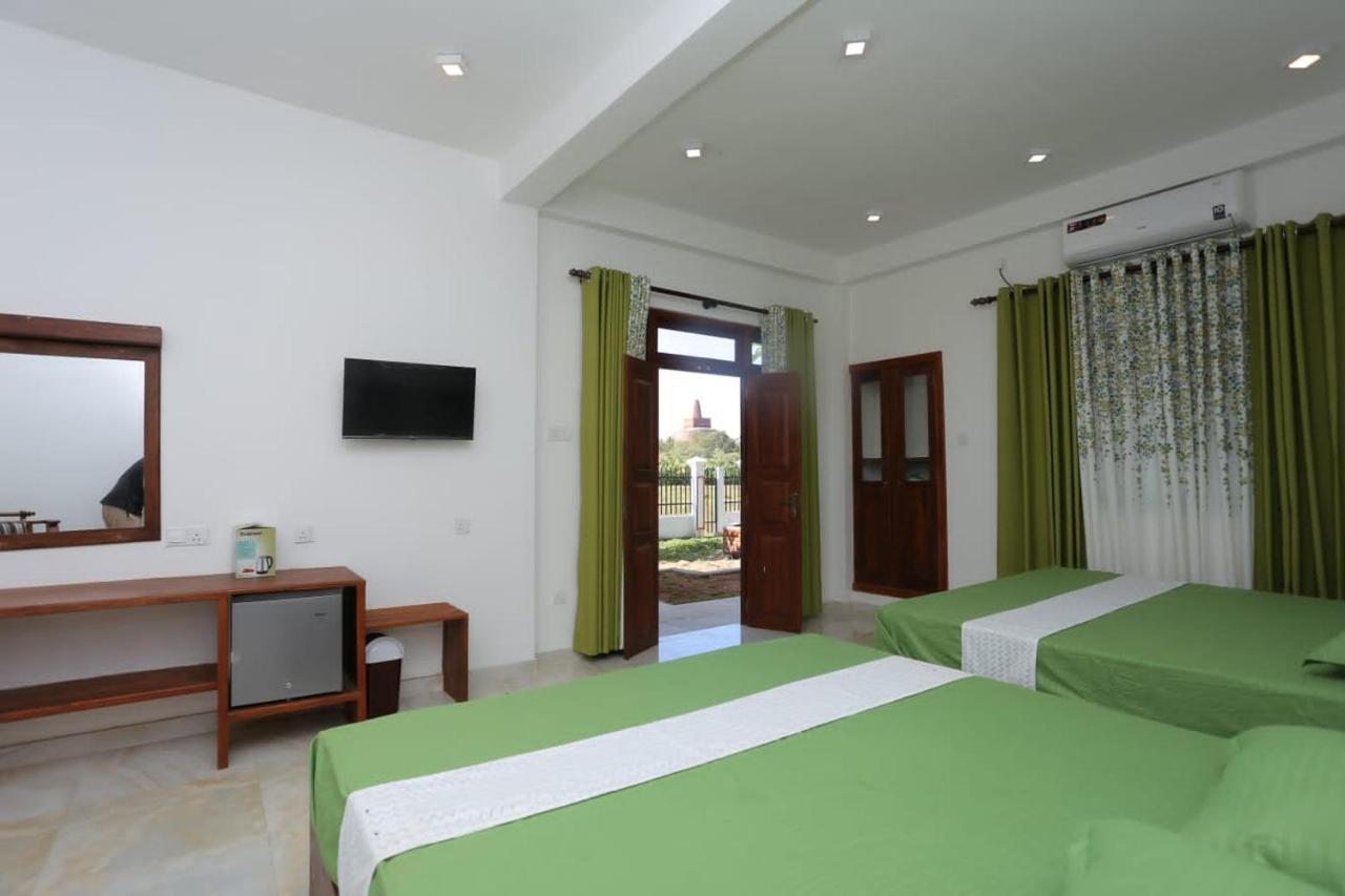 אנוראדפורה Green Shield Resort מראה חיצוני תמונה