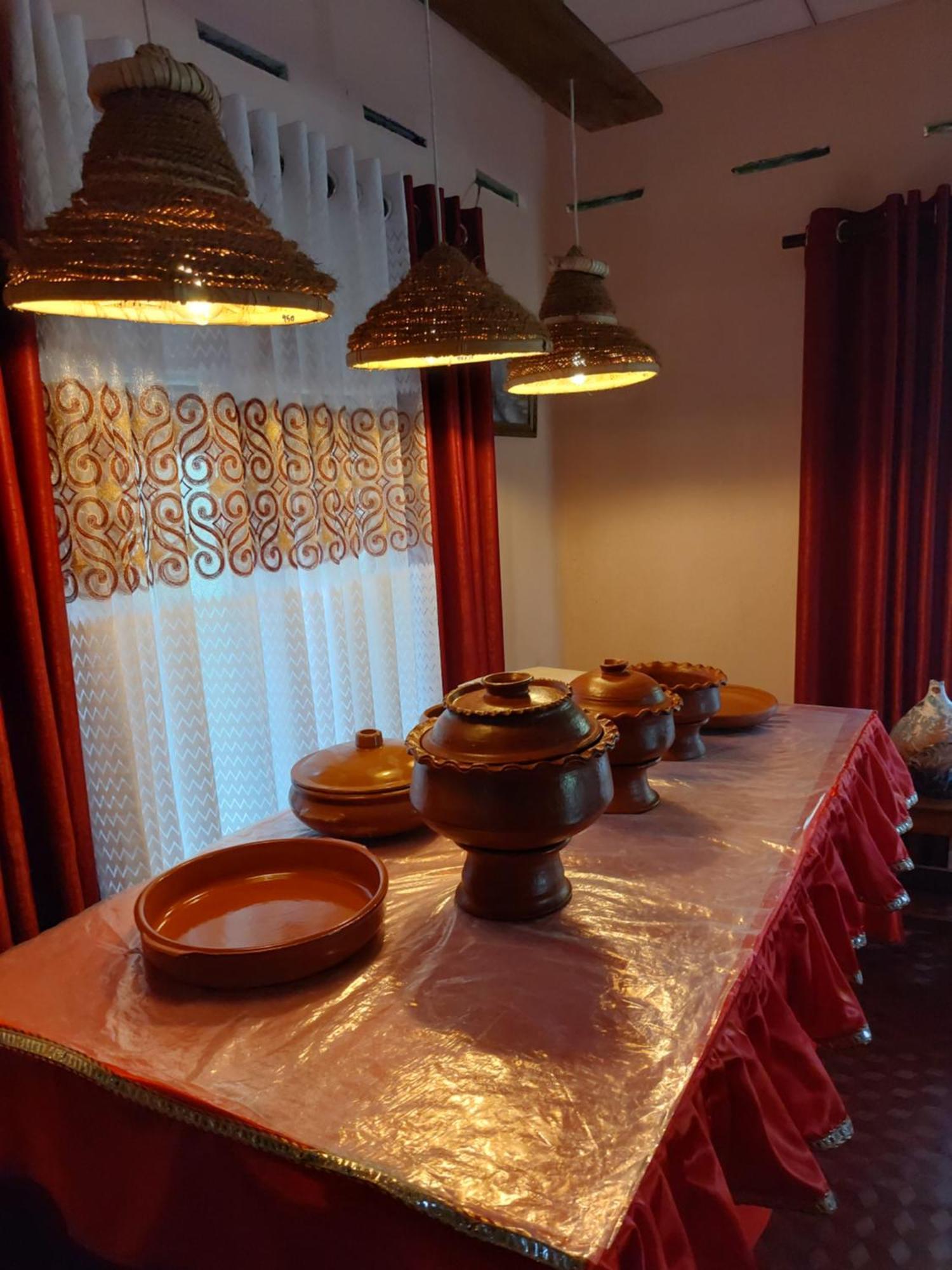 אנוראדפורה Green Shield Resort מראה חיצוני תמונה